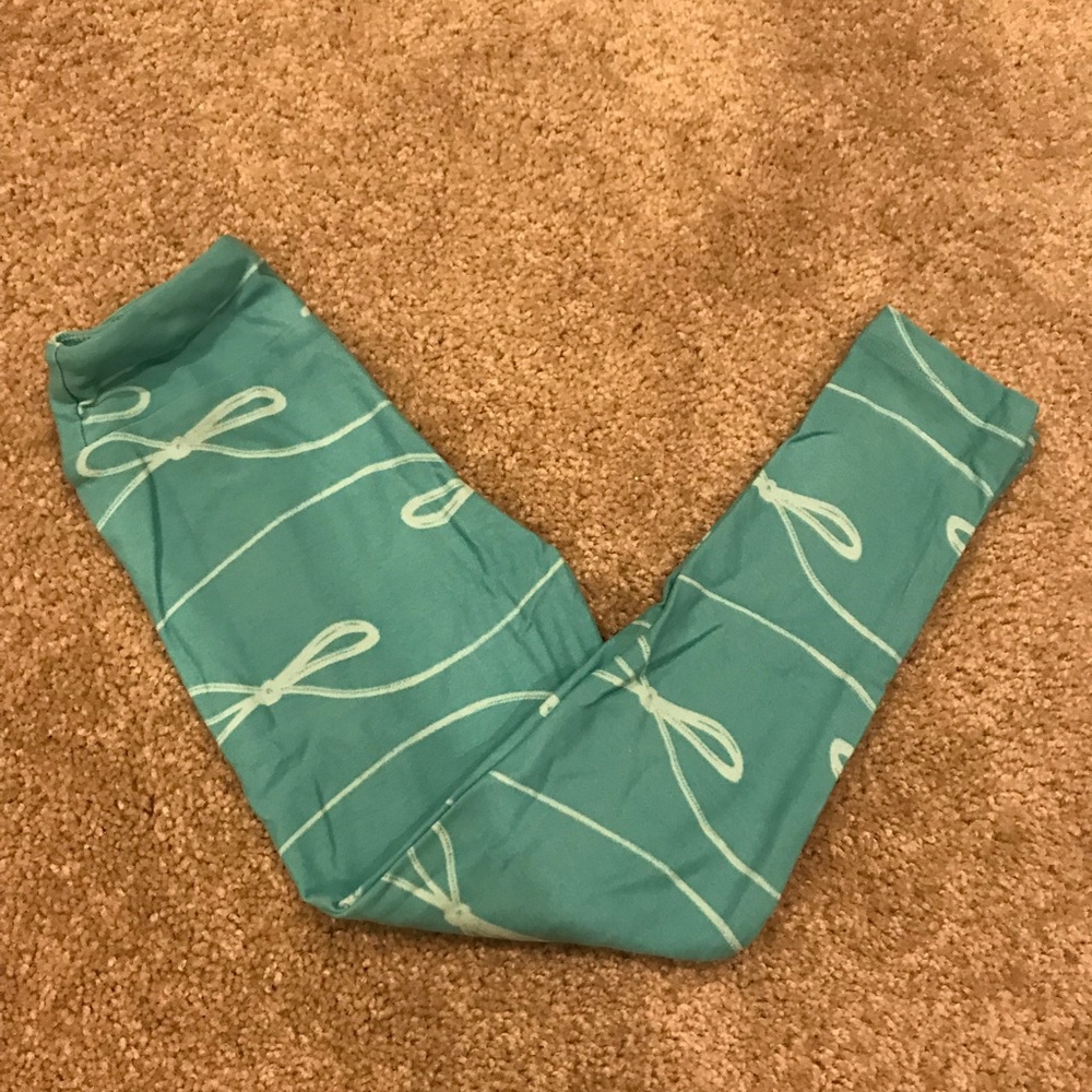 NEVER WORN. S/M lularoe leggings